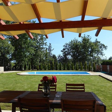 Villa Poulades Гоувия Экстерьер фото