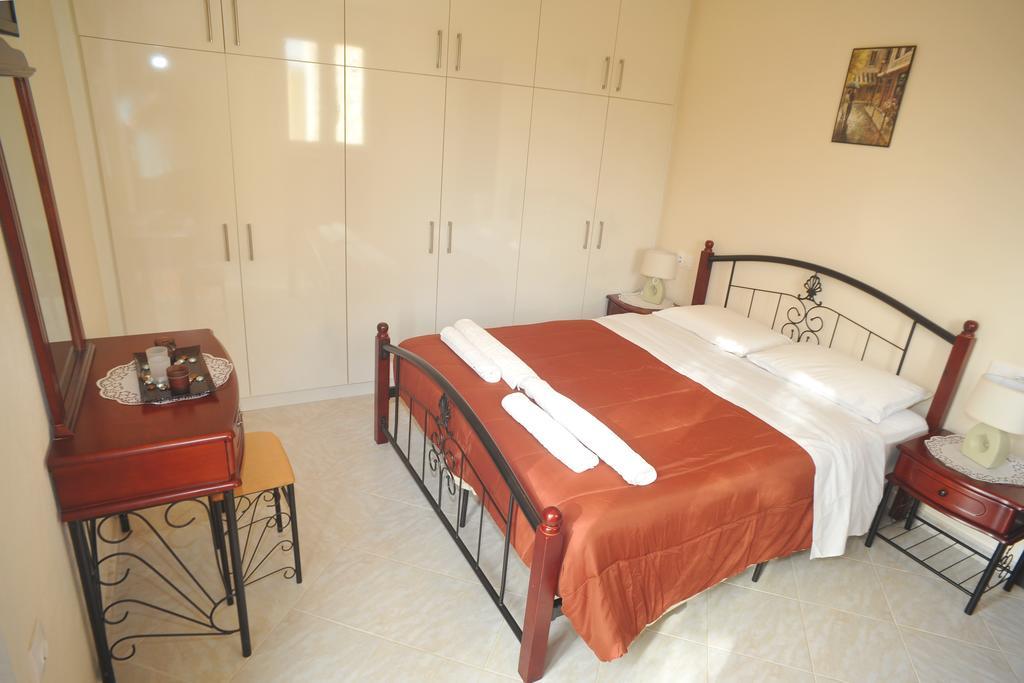 Villa Poulades Гоувия Номер фото