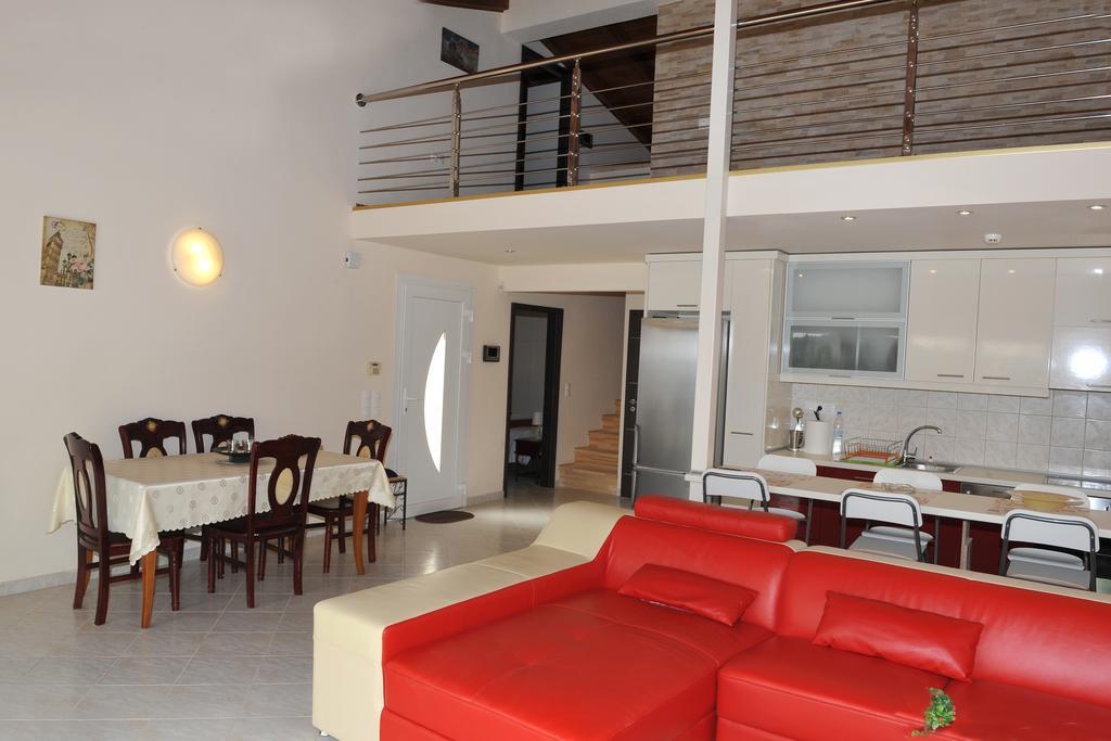 Villa Poulades Гоувия Номер фото