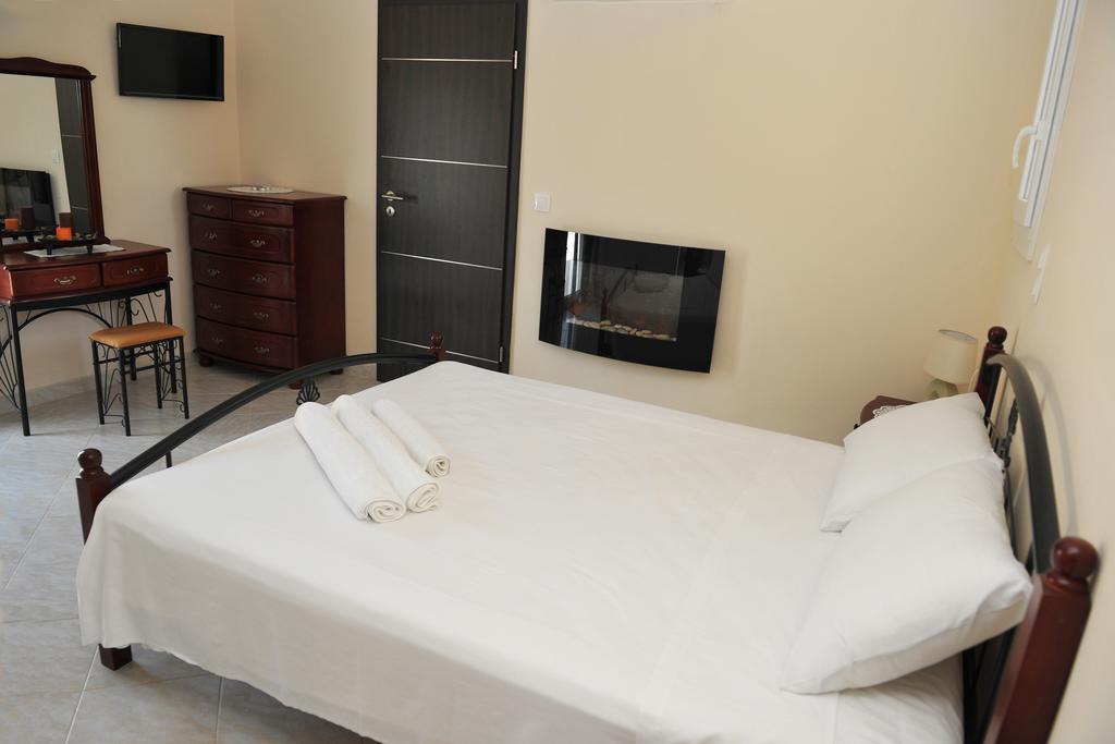 Villa Poulades Гоувия Номер фото