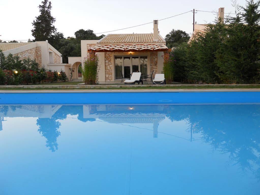 Villa Poulades Гоувия Экстерьер фото